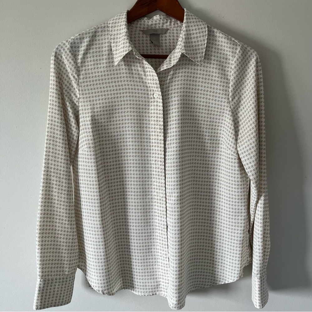 H&M Pattern Button Down Shirt